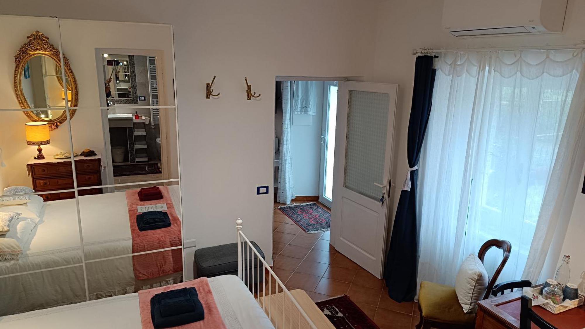 La Graziosa Dorata Lerici San Lorenzo Villa Indipendente 2 Persone Parcheggio Gratuito Экстерьер фото